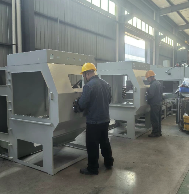 汕头喷砂机砂料选择攻略 适配不同工件